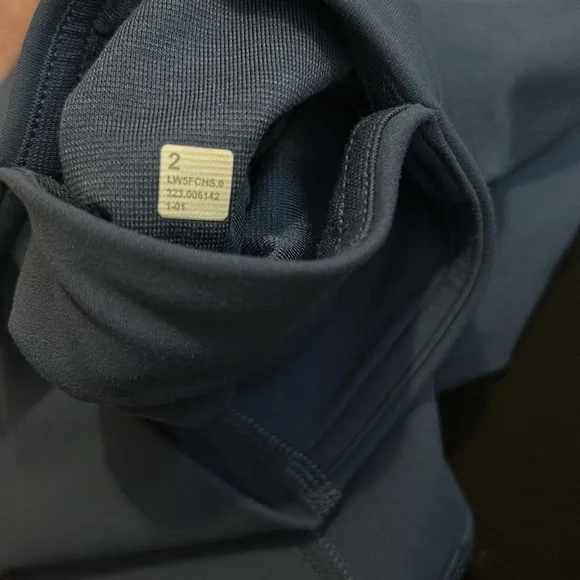 Lululemon Align High-Rise Mini-Flared Pant *Extra Short Pitch Blue Size 2 - Picture 9 of 10